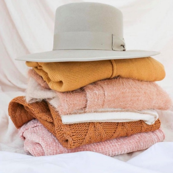 MYSTERY BOX - Picture 2 of 3